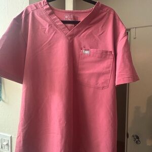 Figs Men's Pink V-Neck Shirt